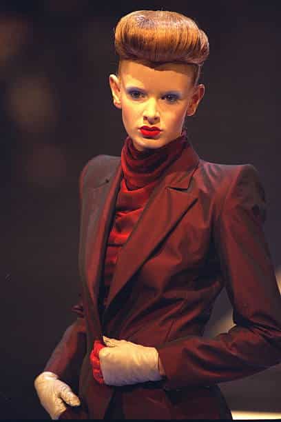 "BLADE RUNNER" GIVENCHY PRET A PORTER AUTUNNO/INVERNO 1998-1999 5 BLADE RUNNER GIVENCHY PRET A PORTER