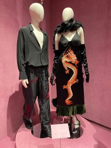 7 SEGRETI DEL MUSEO GUCCI FIRENZE: UN VIAGGIO ICONICO NEL LUSSO 39 museo gucci sala espositiva