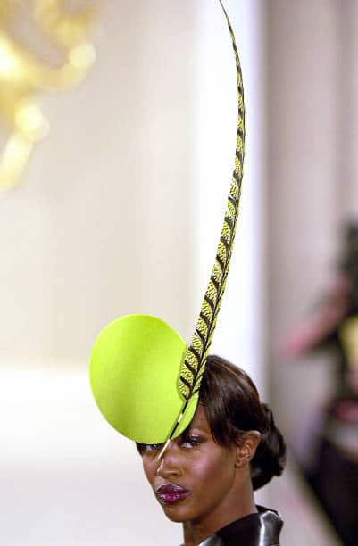 PHILIP TREACY SS 2000 HAUTE COUTURE 1 philip treacy ss 2000 hc prima uscita