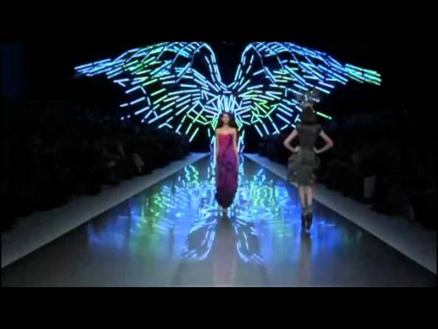 "LA DAME BLEUE" ALEXANDER MCQUEEN S/S 2008 9 LA DAME BLEUE ALEXANDER MCQUEEN SS 2008