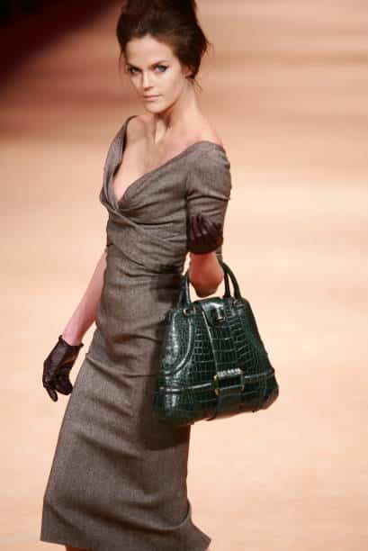 THE MAN WHO KNEW TOO MUCH MCQUEEN - FW 2005 20 THE MAN WHO KNEW TOO MUCH MCQUEEN FW 2005